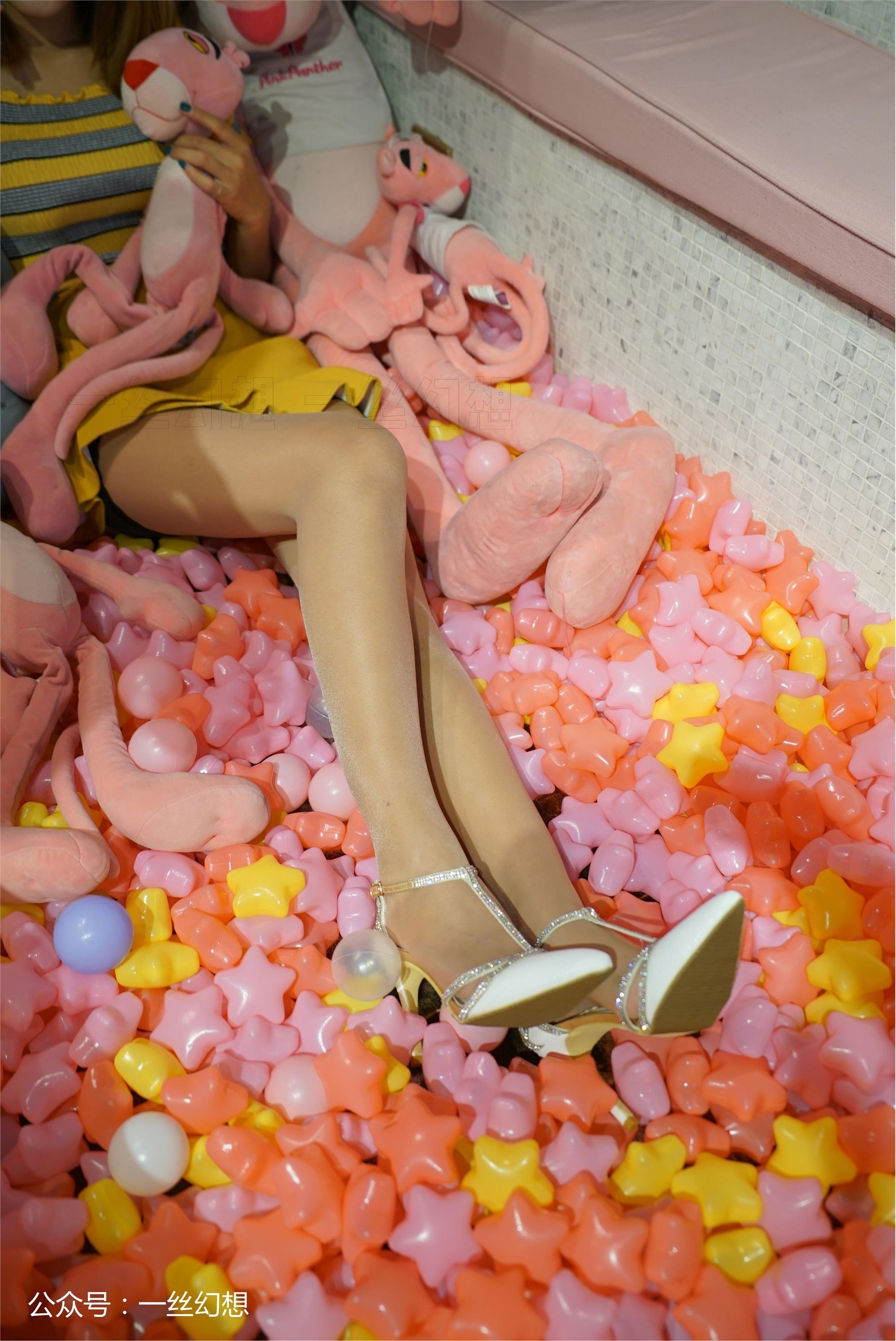 高丝女子图鉴 袜小喵×一丝幻想 NZ039 糖糖